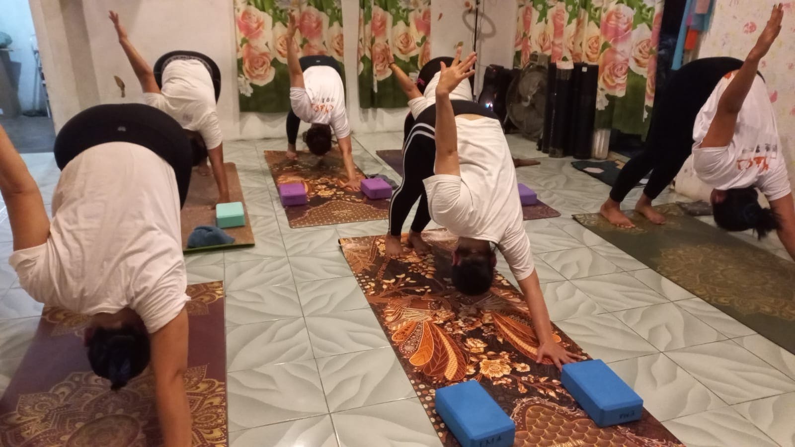 image article Warga Kisaran Mau Coba Yoga? Yuk ke Family Yoga Studio!